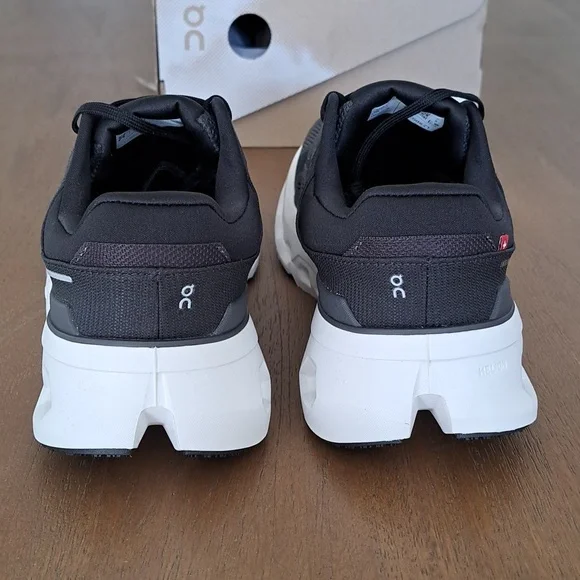 On Cloudrunner 2 - Color: Eclipse / Black - Size: Women 9.5 - Picture 5 of 9